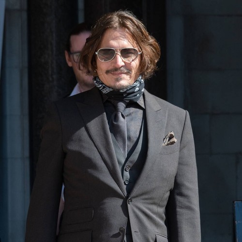 Il regista del nuovo film di Johnny Depp accusa lo studio di “seppellire” il progetto