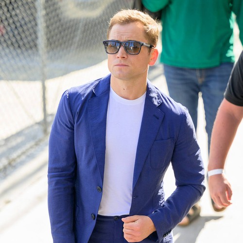 Taron Egerton “si sentiva molto, molto famoso” nell’incontro con Britney Spears