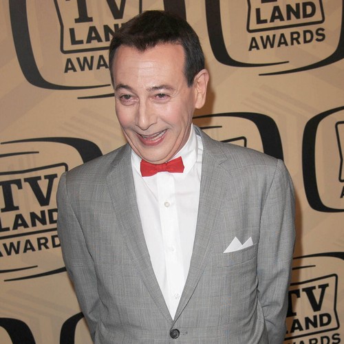 Tim Burton e Judd Apatow rendono omaggio alla morte di Paul Reubens