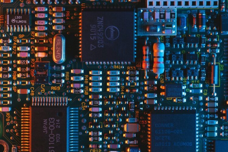 Microsoft e Arm sono certi che l’intelligenza artificiale li aiuterà a rivoluzionare il settore dei PC così come lo conosciamo