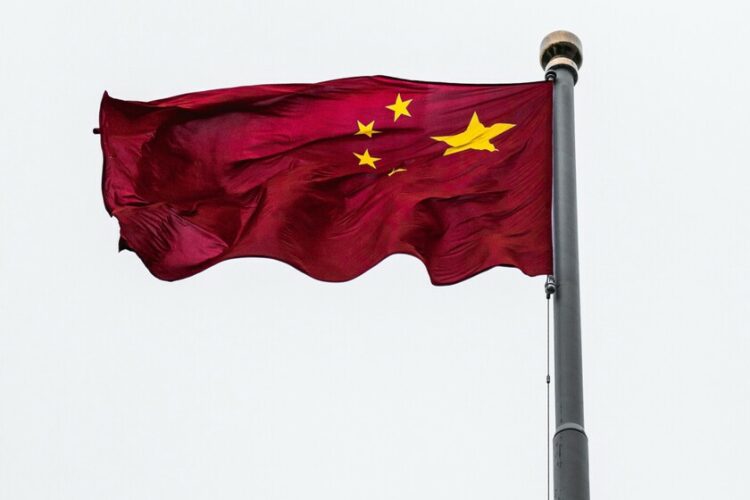 La Cina afferma che le sanzioni statunitensi non sono più un martirio, ma una manna per la sua industria tecnologica