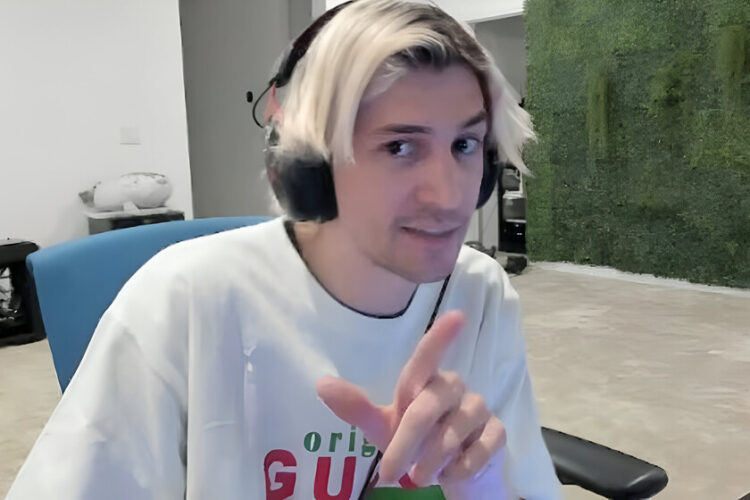 “Non ne sono rimasti molti sulla Terra”. xQc spende 100.000 dollari per un acquisto esclusivo di Pokémon TCG con una sorpresa all’interno