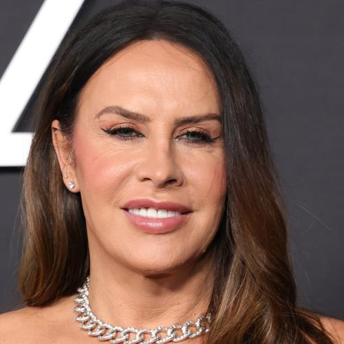 Karla Sofía Gascón si rompe in lacrime di scuse