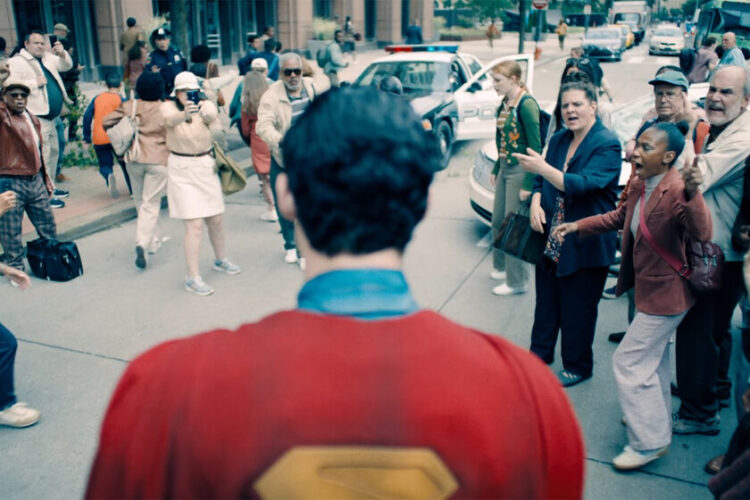 Il trailer di Superman rende più che mai evidenti le differenze con i film di Zack Snyder, e non so se sia una cosa positiva