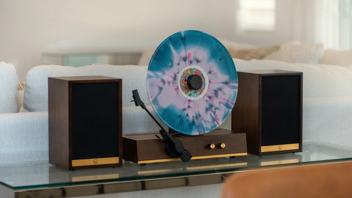 Il giradischi verticale Fuse Audio GLD di Audio Technica ora…